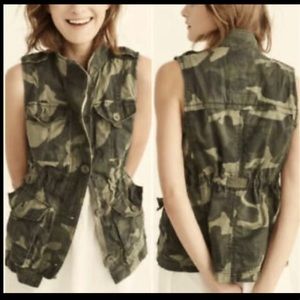 Abercrombie & Fitch Camo Vest XS